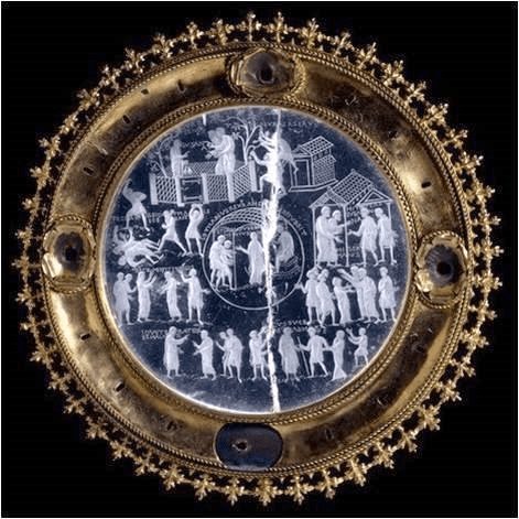 Fig. 4. The cycle of Susanna, Lothair Crystal, possibly Aachen, Carolingian, 855–869. London, British Museum (M&ME 1855.12–1.5)