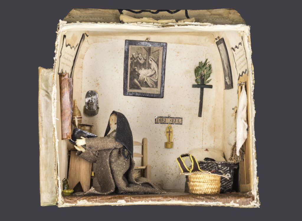 Figure 4 Large Carmelite Cell, beginning of 19th century, Made of breadcrumbs (Mie de pain), fabric, paper, cardboard, vegetal matter, wood, and glass. 24.3 x 27 x 22 cm Photo: Jean-Michel Gobillot, Courtesy of Thierry Pinette