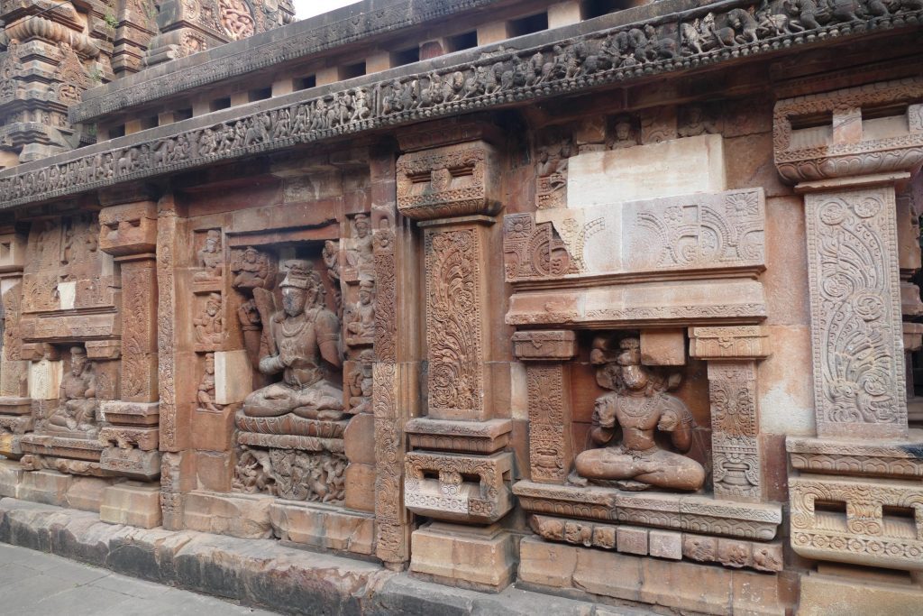 Eighth century stone temple with icons of Shiva Lakulisha, kubera, and a naga king. Sisiresvara, Bhubaneswar, Odisha.
